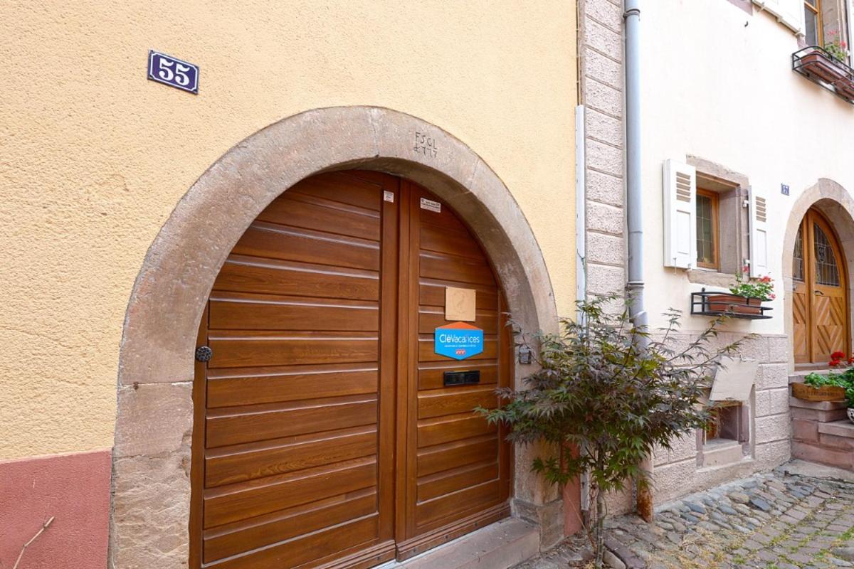 Gite Bredala Situe Dans Les Remparts Eguisheim Extérieur photo